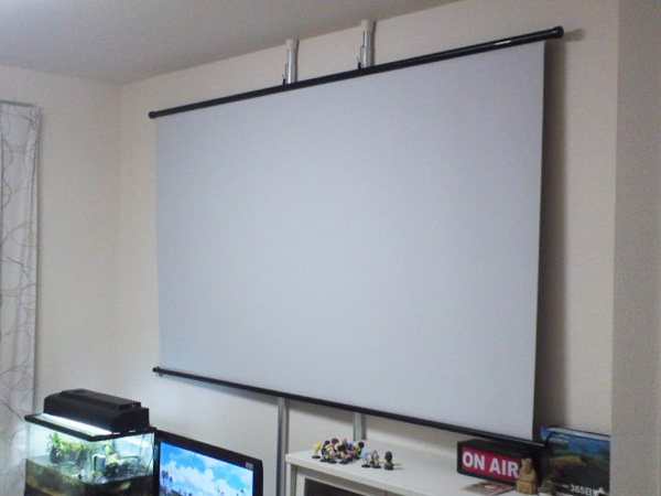 スクリーンとクイックポール