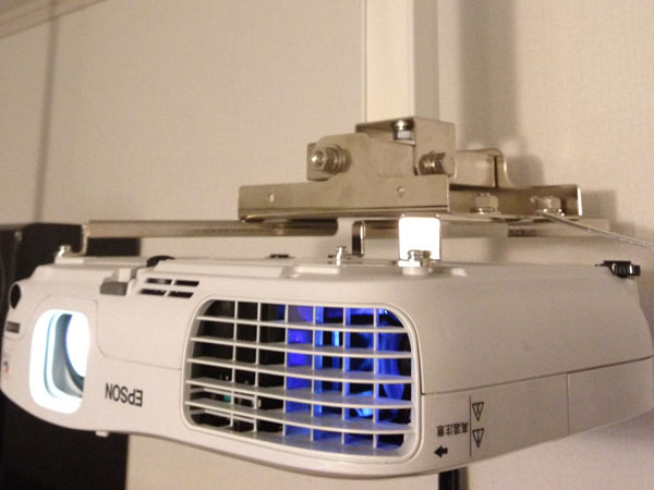 EPSON EB-W8　天吊設置